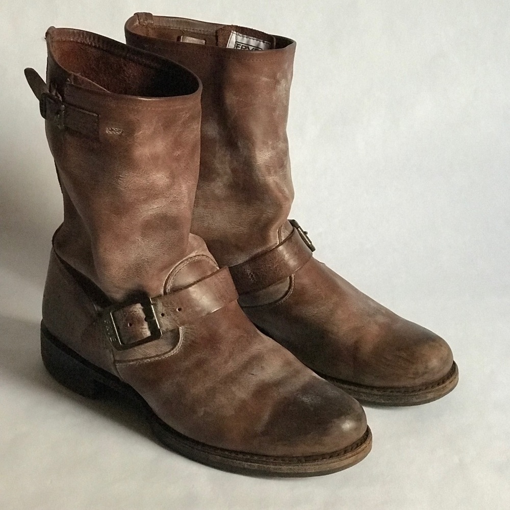Frye Veronica Short Leather Boots Size 9